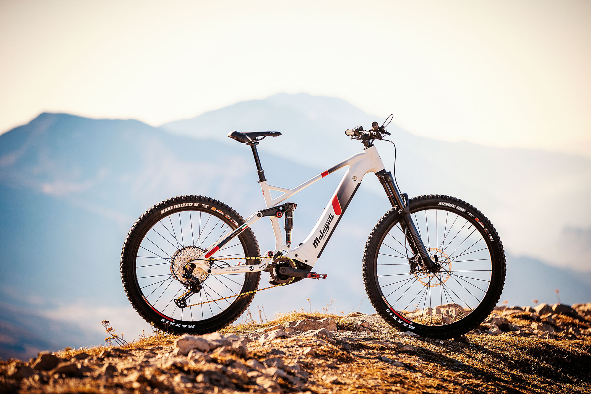 https://malaguti-bicycles.com/wp-content/uploads/sites/2/2020/10/MALAGUTI20_CIVETTA_DOLOMITES_byADL-1377.jpg