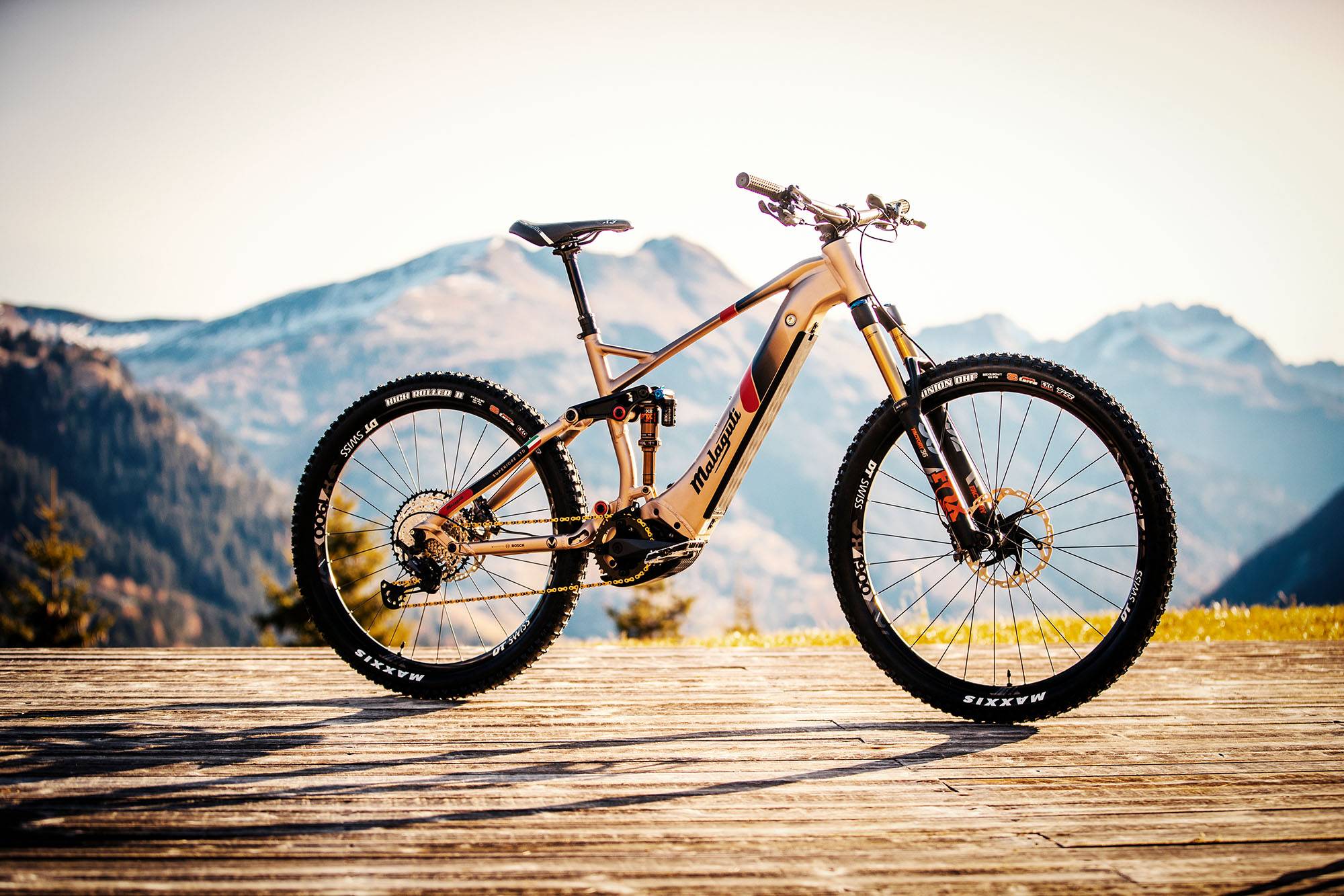 https://malaguti-bicycles.com/wp-content/uploads/sites/2/2020/10/MALAGUTI20_SUPERIORE_DOLOMITES_byADL-4637.jpg
